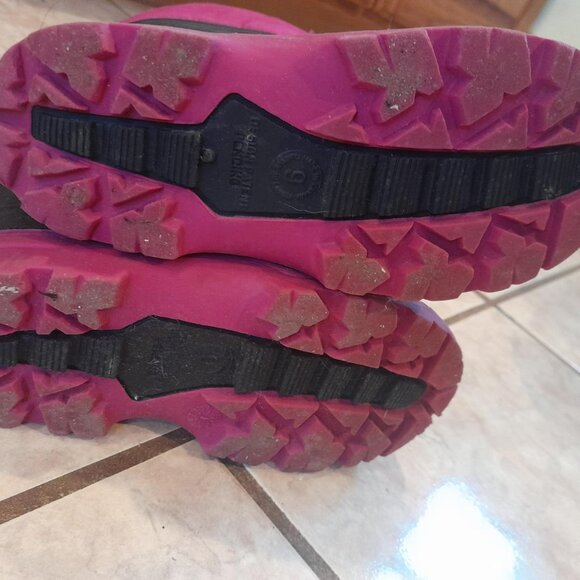 Waterproof insulated rubber boots kids size 9 - Picture 4 of 6